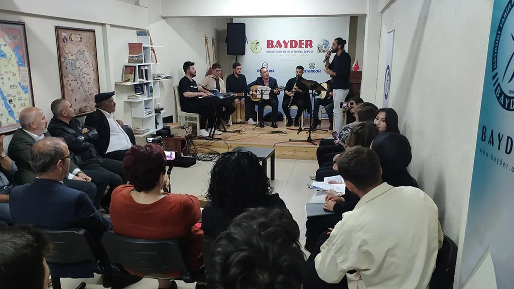 BAYDER Kültür Sohbetleri Sezon Finalini Müzikle Taçlandırdı, Bir Yılın Emekleri Alkışlarla Kapanış Yaptı
