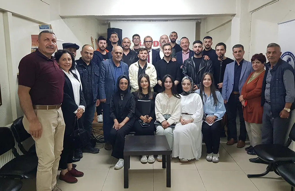 BAYDER Kültür Sohbetleri Sezon Finalini Müzikle Taçlandırdı, Bir Yılın Emekleri Alkışlarla Kapanış Yaptı