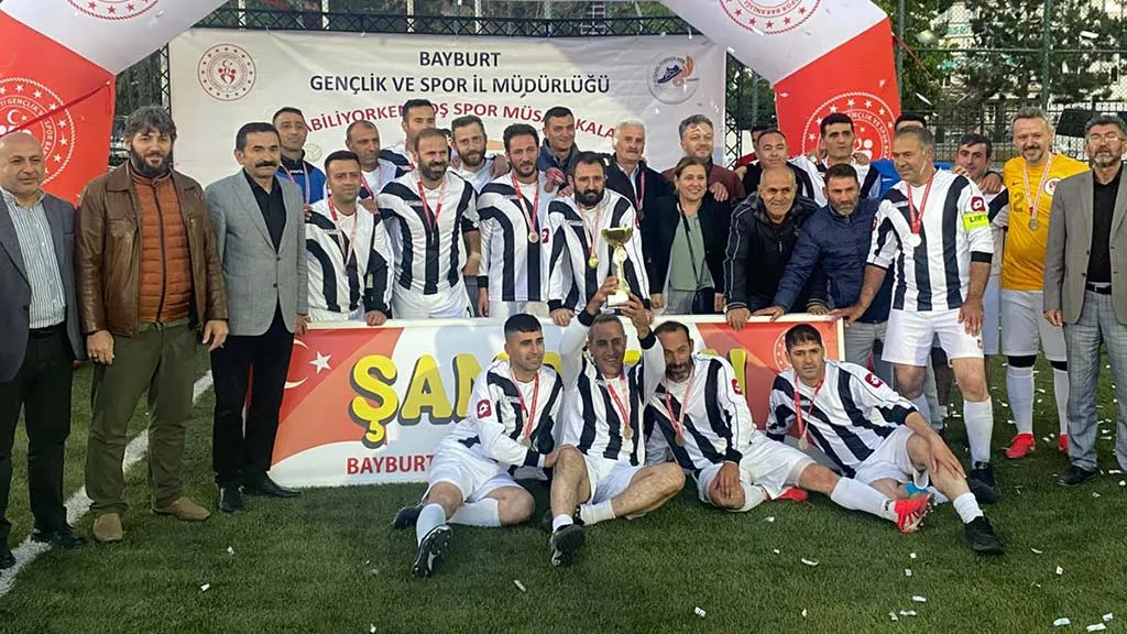 2025 Kurumlar Arası Futbol Turnuvası Şampiyonu Bayburt Üniversitesi