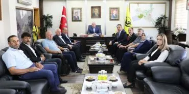 Bakan Yardımcısı Eminoğlu Bayburt Belediyesi'ni Ziyaret Etti