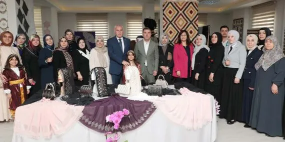 Bayburt Dede Korkut Şölenlerinde El Sanatları Sergisi ve Yöresel Lezzetler Tanıtıldı