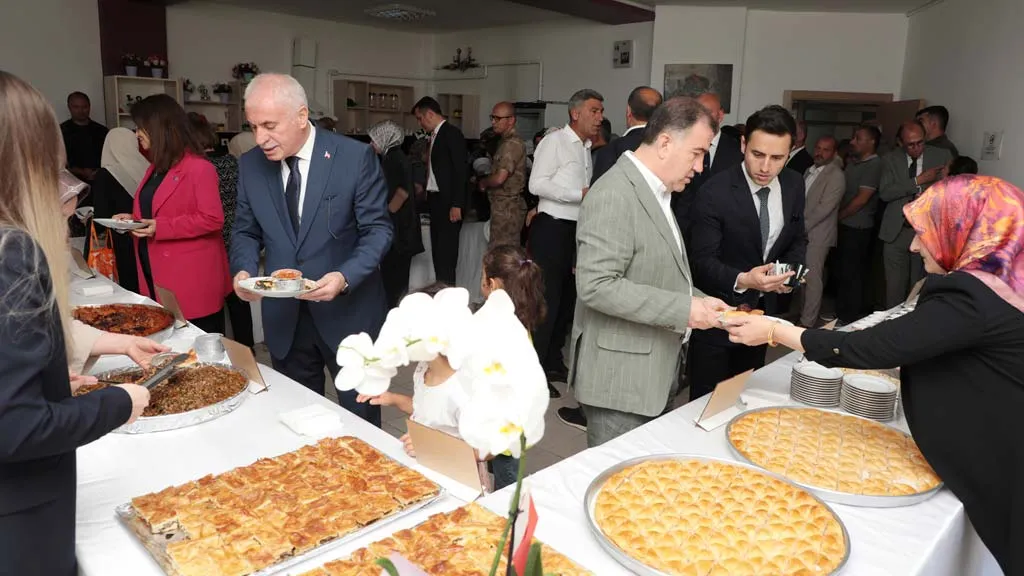 Bayburt Dede Korkut Şölenlerinde El Sanatları Sergisi ve Yöresel Lezzetler Tanıtıldı