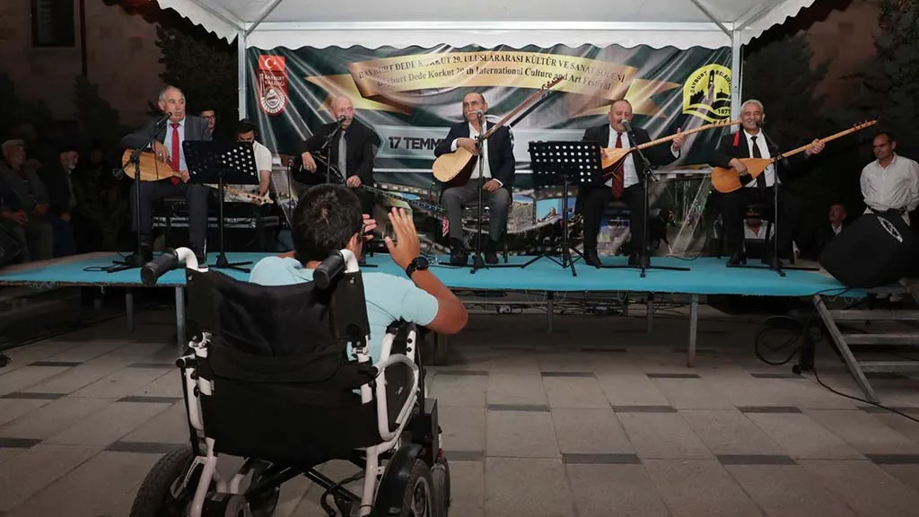 Bayburt Dede Korkut Şölenlerinde Ozan ve Aşıklar Rüzgarı Esti