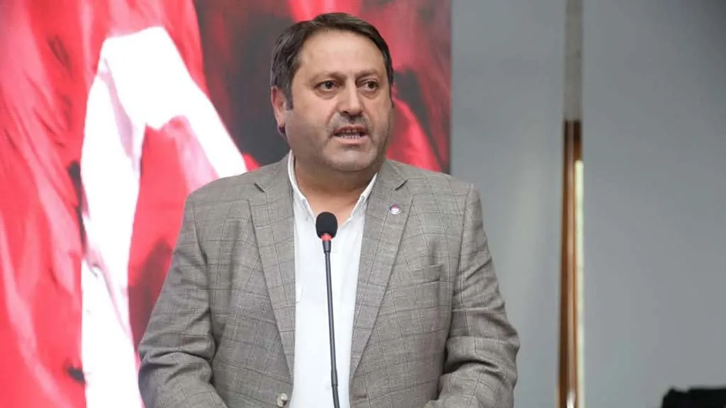 Bayburt Diyanet-Sen'den Leman Dergisine Sert Tepki, Kutsallarımızdan Elinizi ve Dilinizi Çekin!
