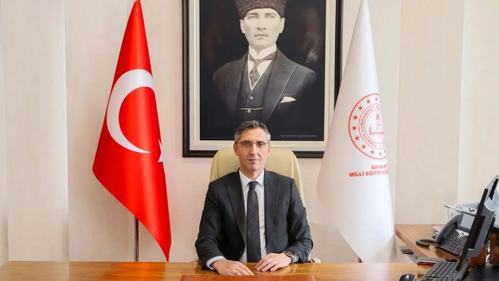 Bayburt İl Milli Eğitim Müdürü Ömer Faruk Kahraman'dan 15 Temmuz Demokrasi ve Milli Birlik Günü Mesajı