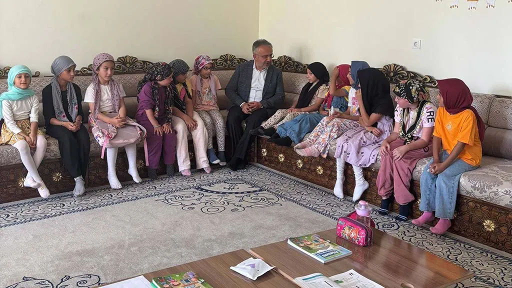 Bayburt Müftüsü Bayram Danacı, Yaz Kur'an Kurslarını Ziyaret Etti