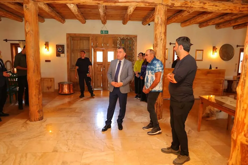 Bayburt Valisi Eldivan, Kenan Yavuz Etnografya Müzesi'ni Gezdi