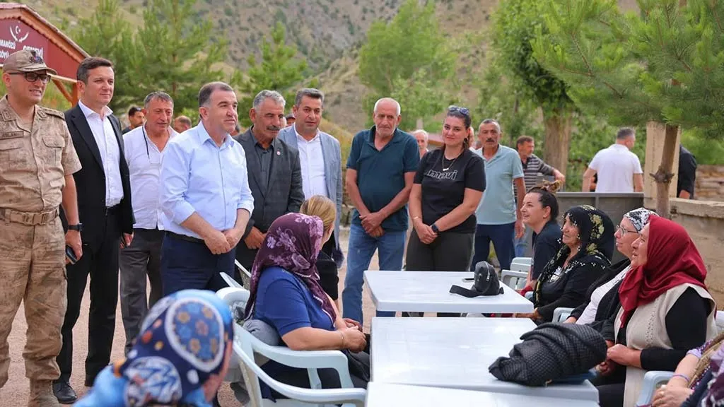 Bayburt Valisi Mustafa Eldivan, Harmanözü Köyünde Aşure Günü Programına Katıldı