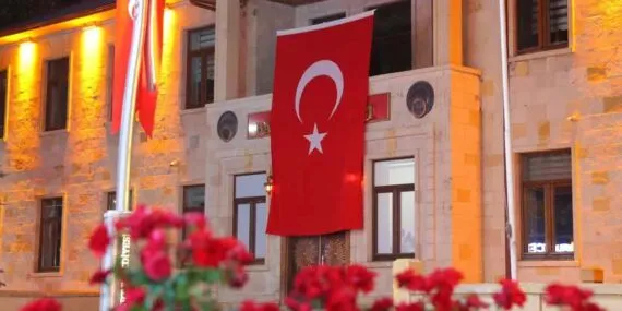 Bayburt Valisi Mustafa Eldivan’dan 15 Temmuz Demokrasi ve Milli Birlik Günü Mesajı