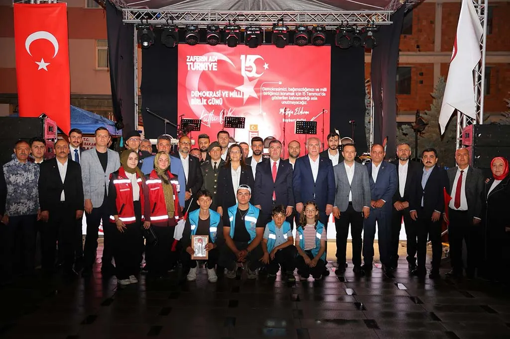 Bayburt'ta 15 Temmuz Etkinlikleri Yoğun Katılımla Gerçekleşti