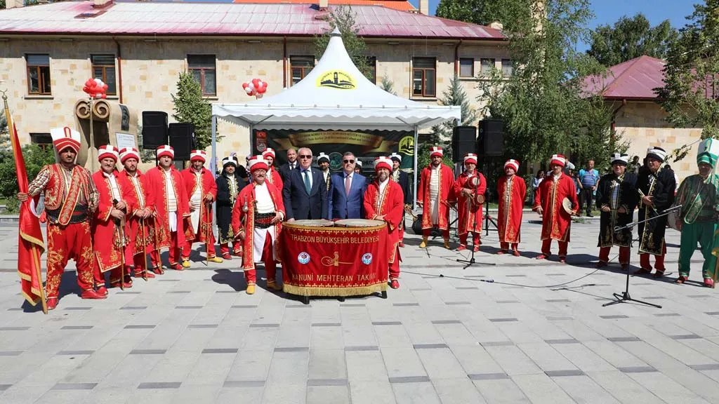 Bayburt'ta 29. Dede Korkut Şölenleri Coşkulu Törenle Başladı
