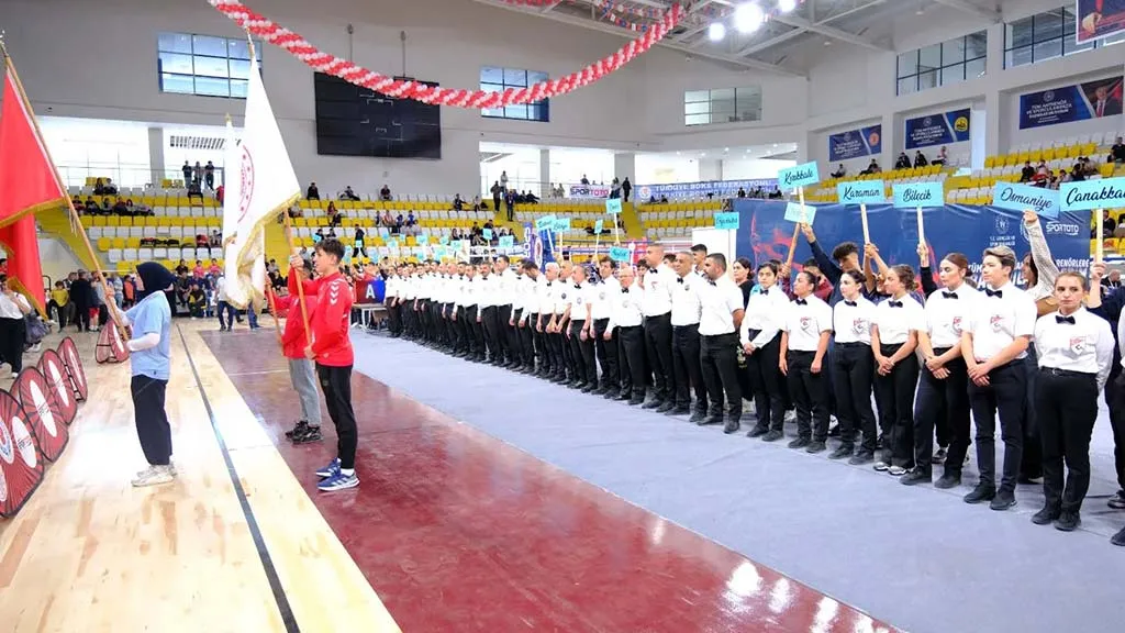 Bayburt'ta Dev Boks Şampiyonası Başladı, 850 Sporcu Sahada