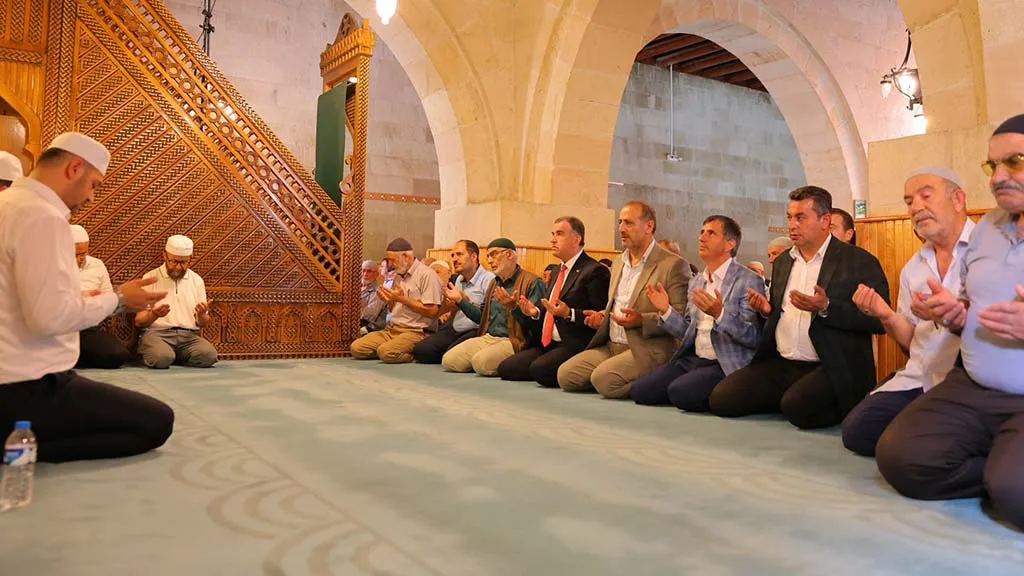 Bayburt'ta Şehitlerimiz İçin Kur'an-ı Kerim ve Hatim Duası Programı Düzenlendi