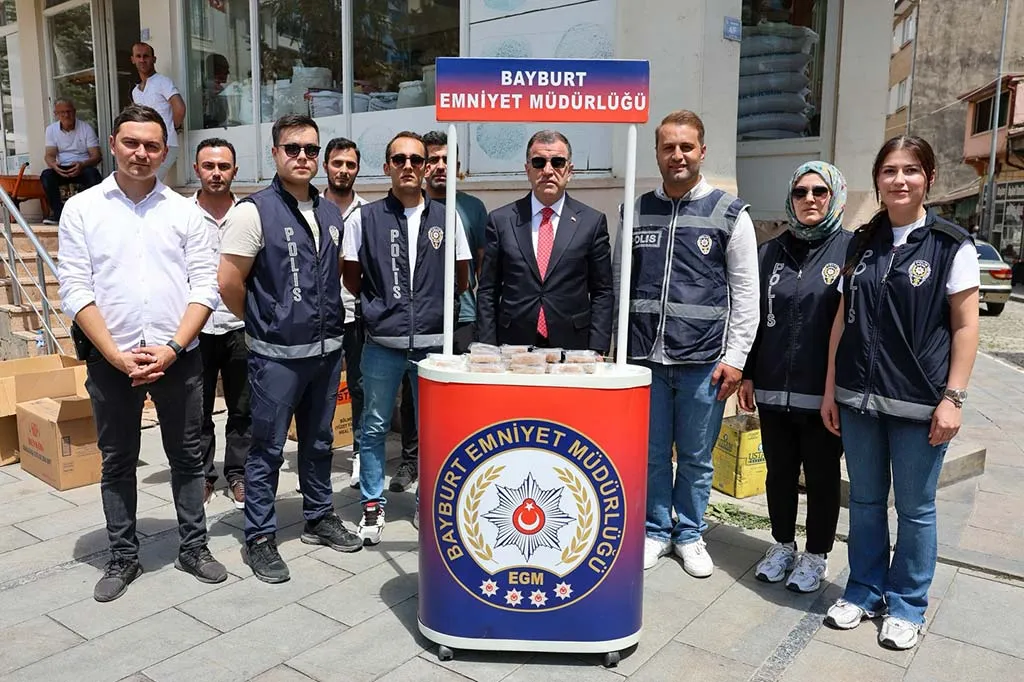 Bayburt'ta Şehitlerimiz İçin Kur'an-ı Kerim ve Hatim Duası Programı Düzenlendi