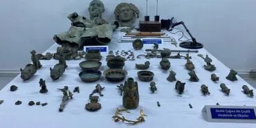 Bayburt'ta Tarihi Eser Operasyonu: Orta Çağ, Demir Çağı ve Roma Dönemi’ne Ait 156 Tarihi Eser Ele Geçirildi