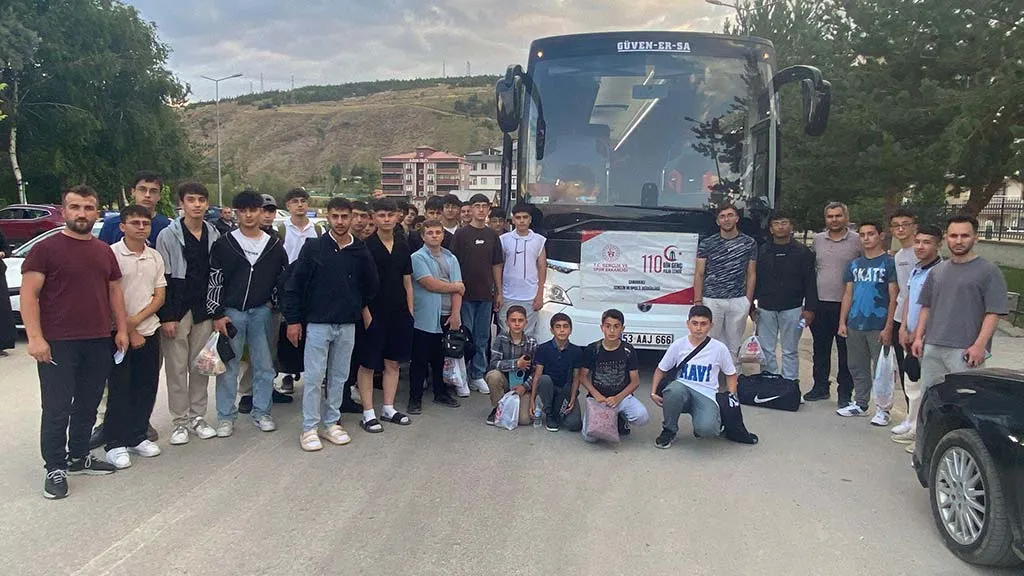 GSB Bayburt'tan Lise Öğrencilerine Çanakkale Ruhu Yolculuğu