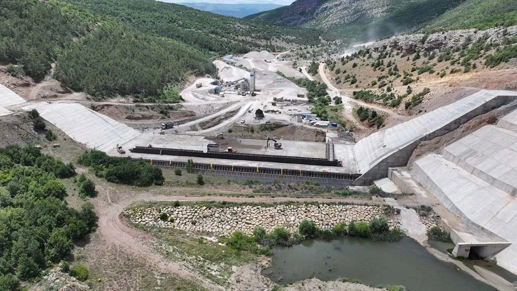 Gümüşhane Tersun Barajı Çalışmaları Hızla İlerliyor: 23 Bin Dekara Can Suyu