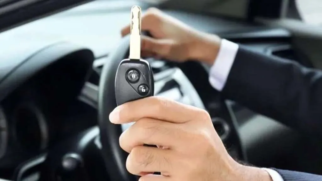 Motorlu Taşıt Ticaretinde Sıkı Denetimler: 31 Bayiye Belge İptali ve Milyonlarca Liralık Cezalar