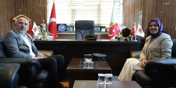 Ticaret İl Müdürü Fatma Karakaya, Bayburt Gazeteciler Cemiyetini Ziyaret Etti