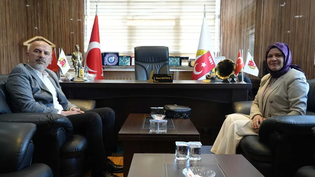 Ticaret İl Müdürü Fatma Karakaya, Bayburt Gazeteciler Cemiyetini Ziyaret Etti