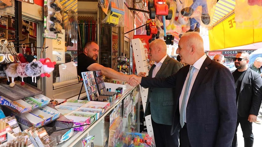 Ümraniye Belediye Başkanı İsmet Yıldırım'dan Bayburt Belediyesi'ne Ziyaret