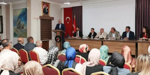 Bayburt Belediye Başkanı Mete Memiş AK Parti Toplantısında Yapılan Çalışmaları Açıkladı