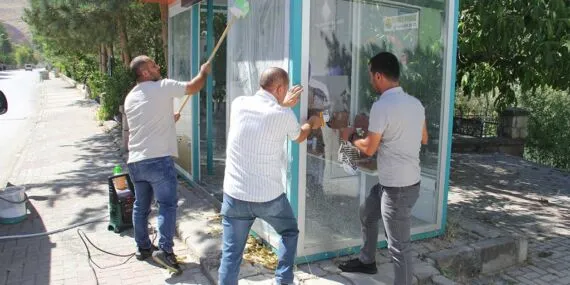 Bayburt Belediyesi, Dolmuş Duraklarında Temizlik Seferberliği Başlattı