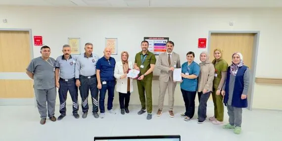 Bayburt Devlet Hastanesi Sağlık Çalışanlarına Teşekkür Belgesi Verdi