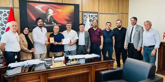 Bayburt Devlet Hastanesinde 28 Yıllık Hizmet, Uzman Doktor Yalçın Kırmızıoğlu’na Veda