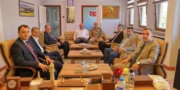 Bayburt Valisi Mustafa Eldivan, Aydıntepe Belediye Başkanı Haşim Şentürk'ü Ziyaret Etti