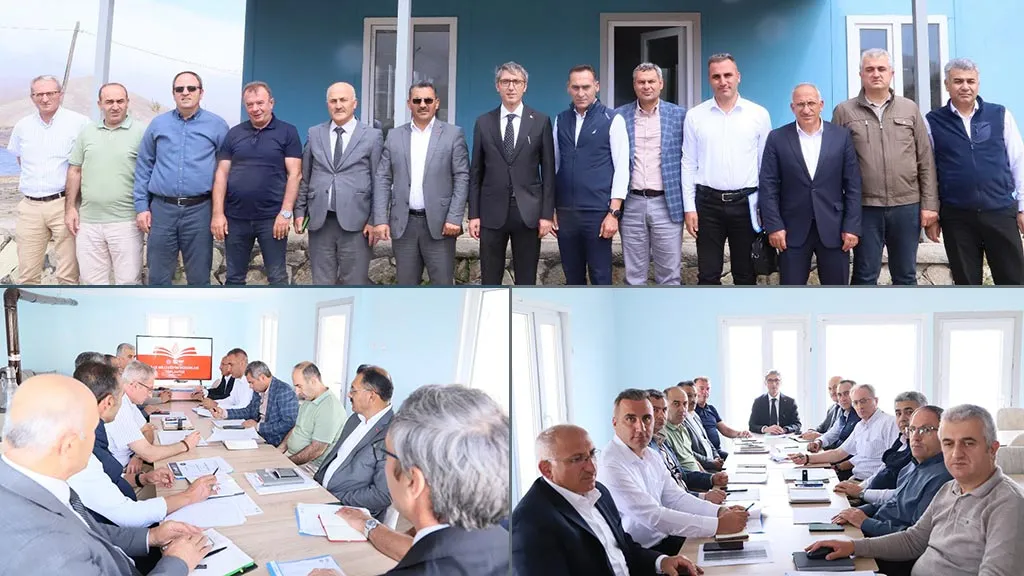 Bayburt’ta Eğitime Yön Verecek Toplantı Aydıntepe’de Yapıldı