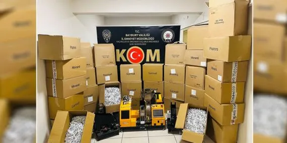 Bayburt’ta Kaçak Tütün Operasyonu: Büyük Miktarda Kaçak Ürün Ele Geçirildi