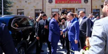 Sanayi ve Teknoloji Bakanı Mehmet Fatih Kacır, Bayburt Valiliğini Ziyaret Etti