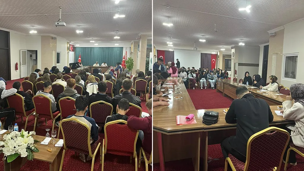 Bayburt AK Gençlikten Liseli Öğrencilerle Siyaset ve Fikir Buluşması