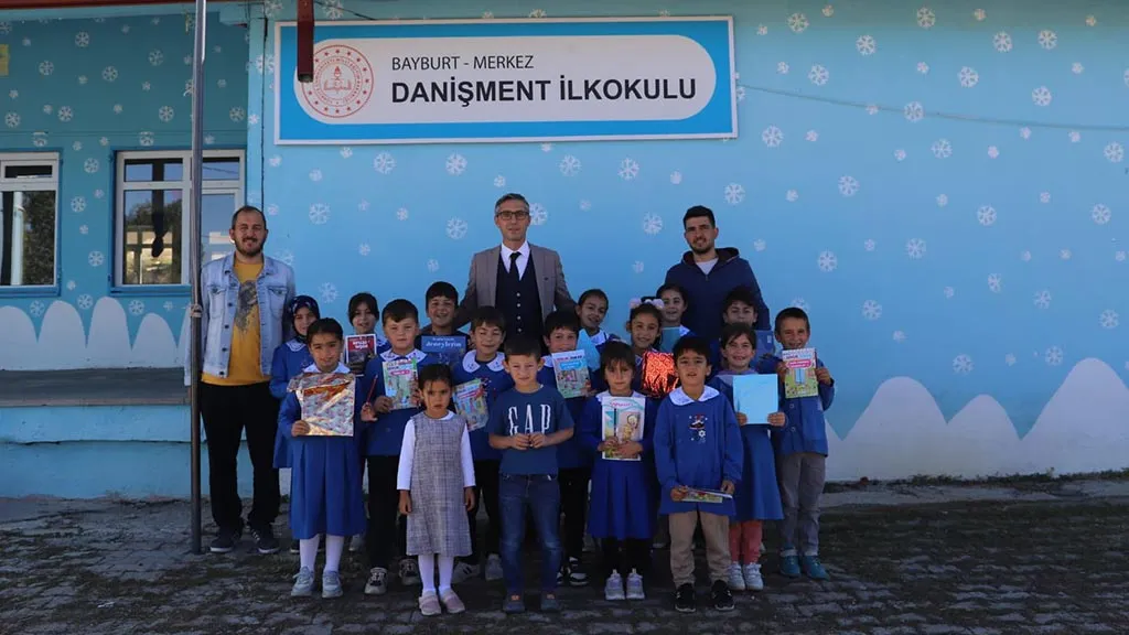 Bayburt İl Milli Eğitim Müdürü Kahraman’dan Danışment İlkokulu’na Ziyaret