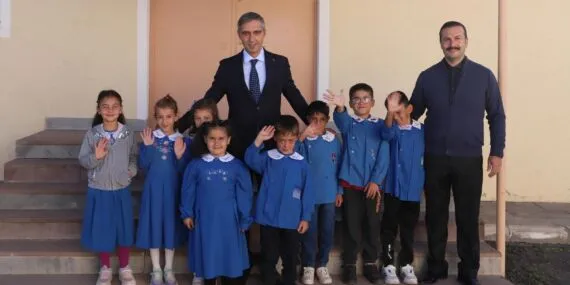 Bayburt’ta Eğitim Çalışmaları, İl Müdürü Kahraman’dan Uğrak Köyü İlkokulu’na Ziyaret