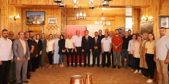 Bayburt’ta Türkiye Yüzyılı Maarif Modeli Öğretmen Bilgilendirme Toplantısı Düzenlendi