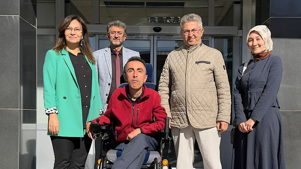 Kaza Geçiren Engin Demir’e Bayburt Üniversitesi’nden Geçmiş Olsun Desteği