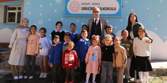 Ömer Faruk Kahraman Öğretmen ve Öğrencilerle Oruçbeyli Köyü İlkokulu’nda Buluştu