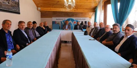 Bayburt’ta Emekli Din Görevlileri Müftü Danacı ile Bir Araya Geldi