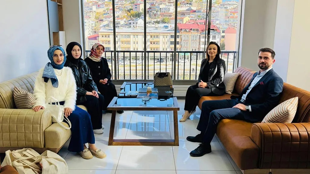 AK Parti Bayburt Kadın Kolları’ndan MÜSİAD’a Önemli Ziyaret