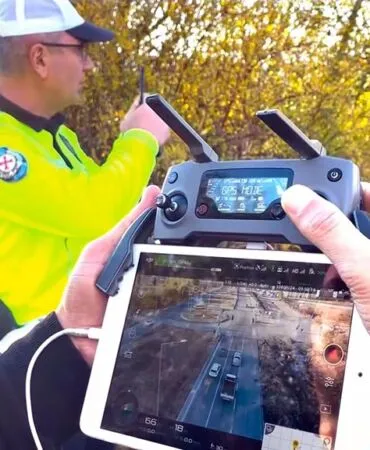 Bayburt’ta Drone İle Trafik Denetimi, Kırmızı Işık İhlalleri Havadan Tespit Edildi