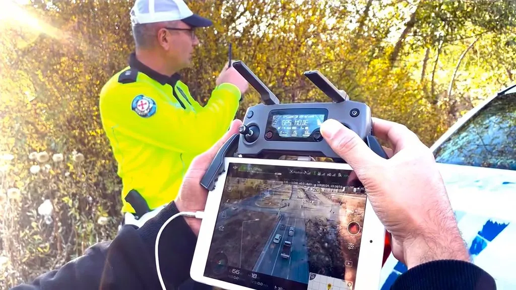 Bayburt’ta Drone İle Trafik Denetimi, Kırmızı Işık İhlalleri Havadan Tespit Edildi
