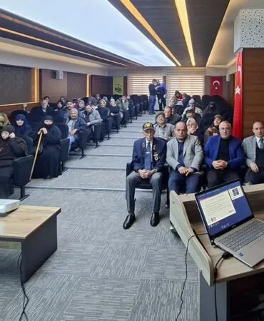 Bayburt’ta Siber Tehlike Alarmı! Emniyet ve Belediye’den Kritik Eğitim