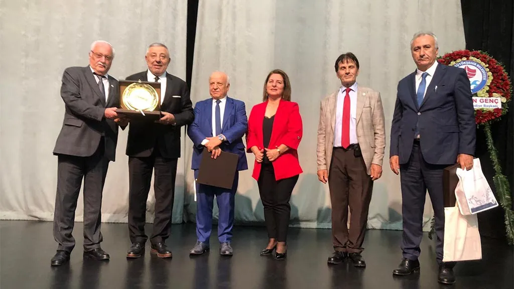 Bayburt’tan Araştırmacı Yazar Nahit İmaç’a Avrasya Basın Yayın Birliği’nden Anlamlı Plaket!