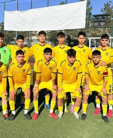 Bayburt U16 Ligi’nde Şampiyon Belli Oldu, Bayburt Özel İdare Spor Namağlup Zirvede!