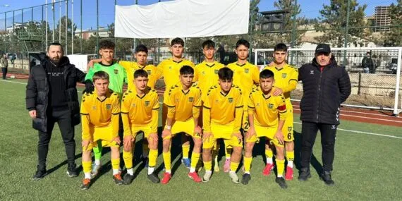 Bayburt U16 Ligi’nde Şampiyon Belli Oldu, Bayburt Özel İdare Spor Namağlup Zirvede!