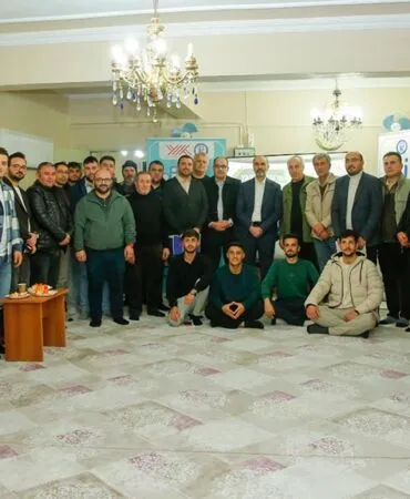 Bayburt Üniversitesi Çiftçilerle Buluştu, Arıcılık ve Şap Hastalığı Eğitimi