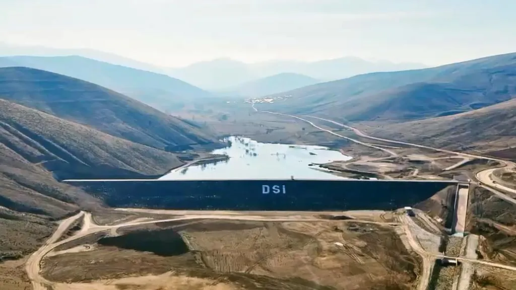 Bayburt Yelpınar Göleti’nde Su Tutulmaya Başlandı, İşte Sağlayacağı Ekonomik Katkı