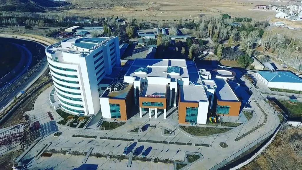 Bayburt’ta Bir Yılda Yarım Milyon Hasta Şifa Aradı, İşte En Çok Tercih Edilen Poliklinikler